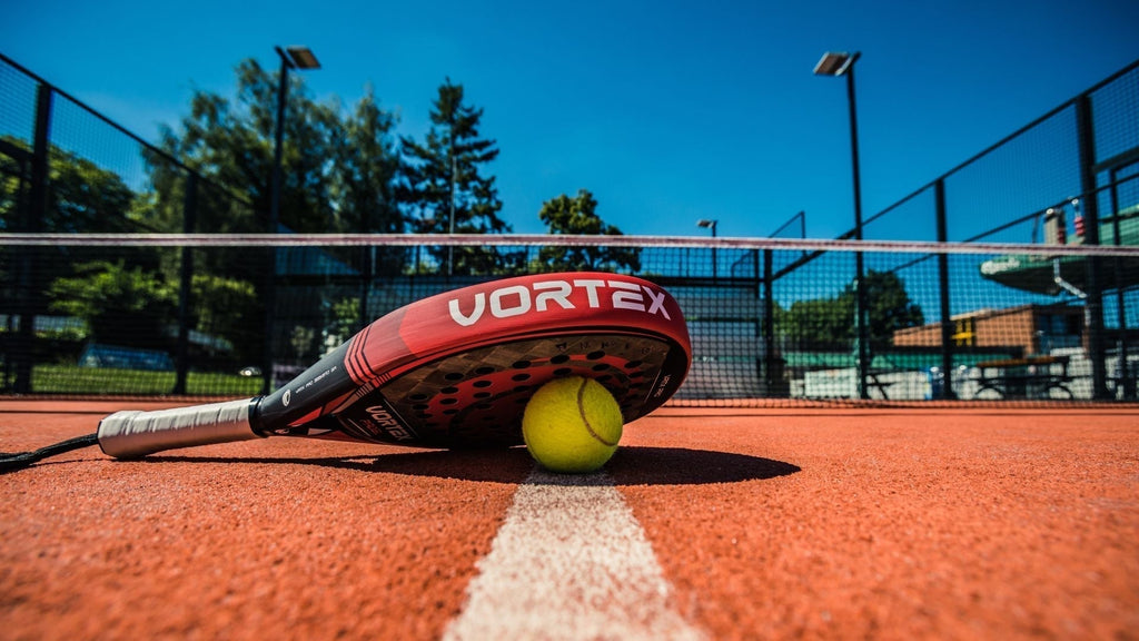 Débuter le padel : les erreurs à éviter pour progresser vite